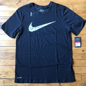 Brand New! The Nike Tee - DRI-FIT cotton tee